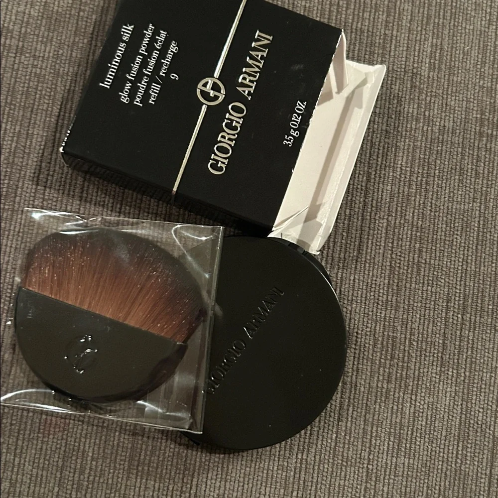 Giorgio Armani Luminous Silk Glow Fusion Powder Refill Shade 9 NIB
